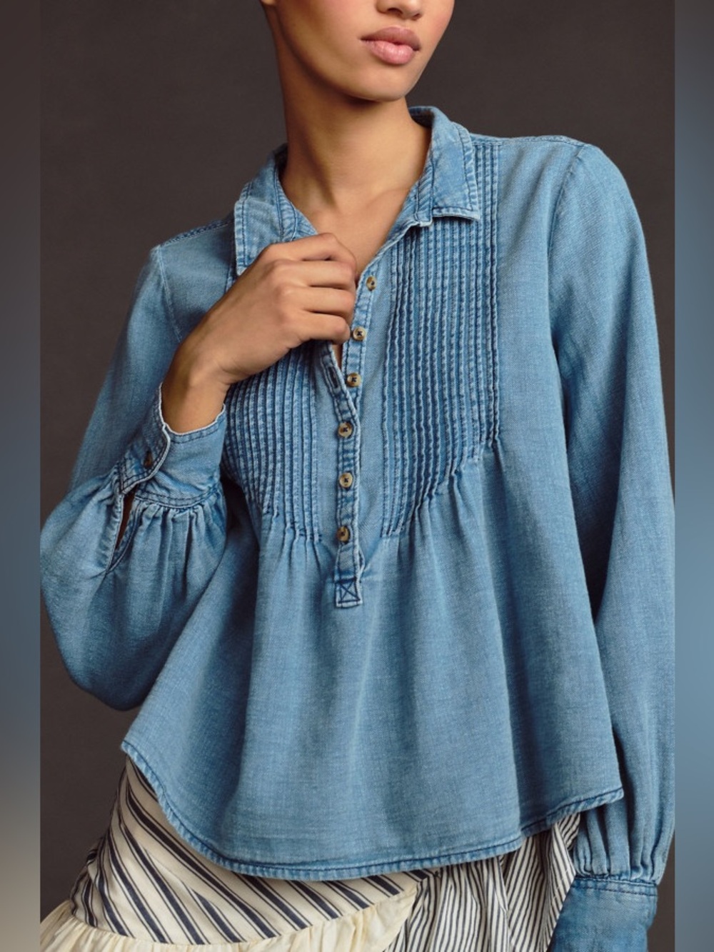 Anthropologie Pilcro Pintuck Denim Top Med Chambray Blue Swing Boxy Cottagecore